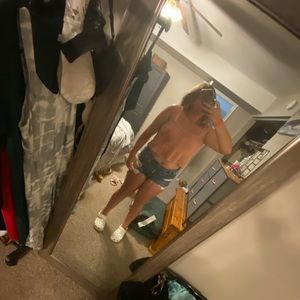 Meet your Posher, Mayliee